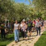 Gourmet Bike Tour još je jednom pokazao kako se aktivni odmor, lokalna gastronomija, maslinovo ulje, domaća vina i tradicija mogu savršeno spojiti u jedinstven doživljaj.